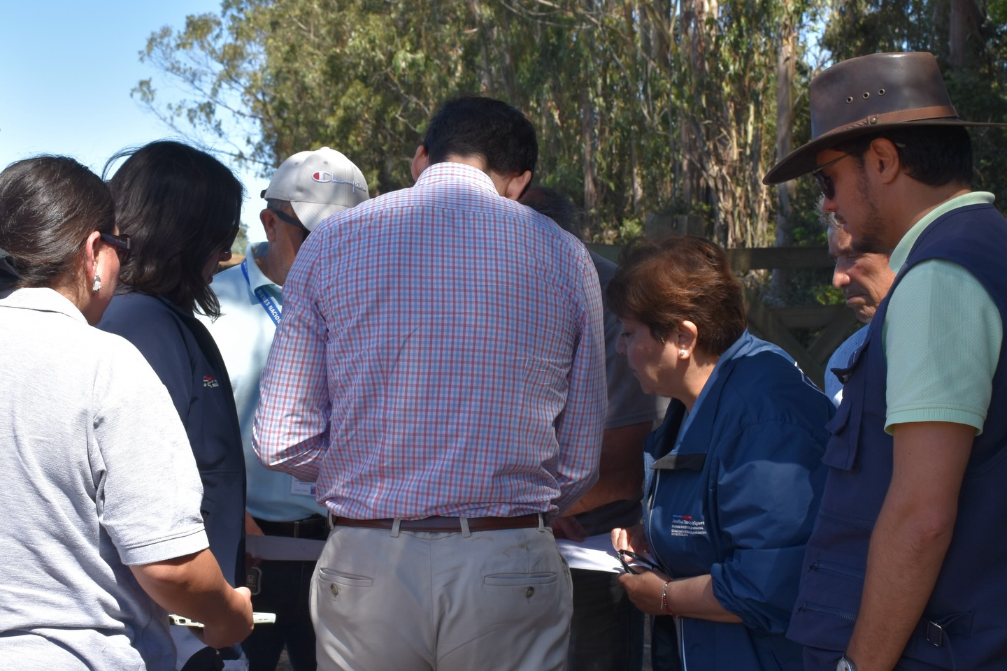 Autoridades realizan visita técnica a accesos de playa