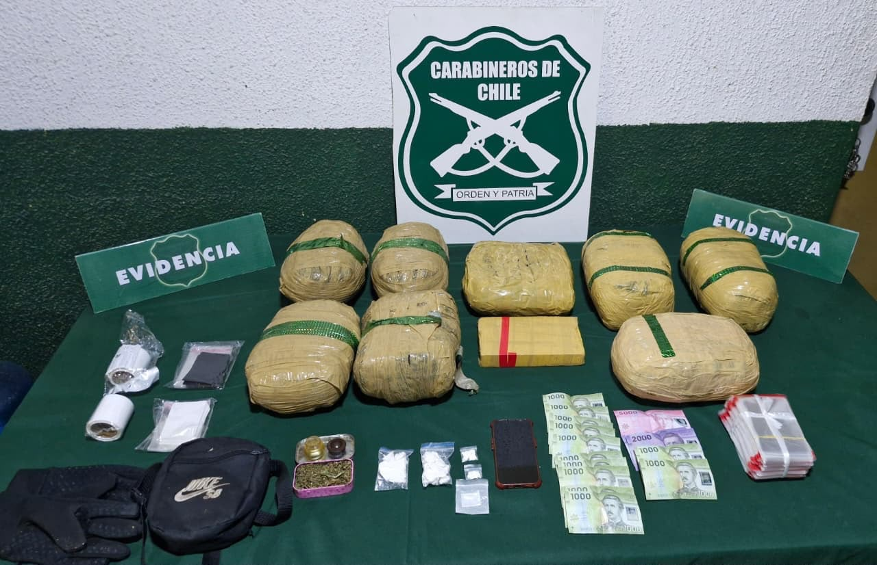 Carabineros de la 3° Comisaría: Detienen a sujeto por tráfico de drogas en Pichilemu