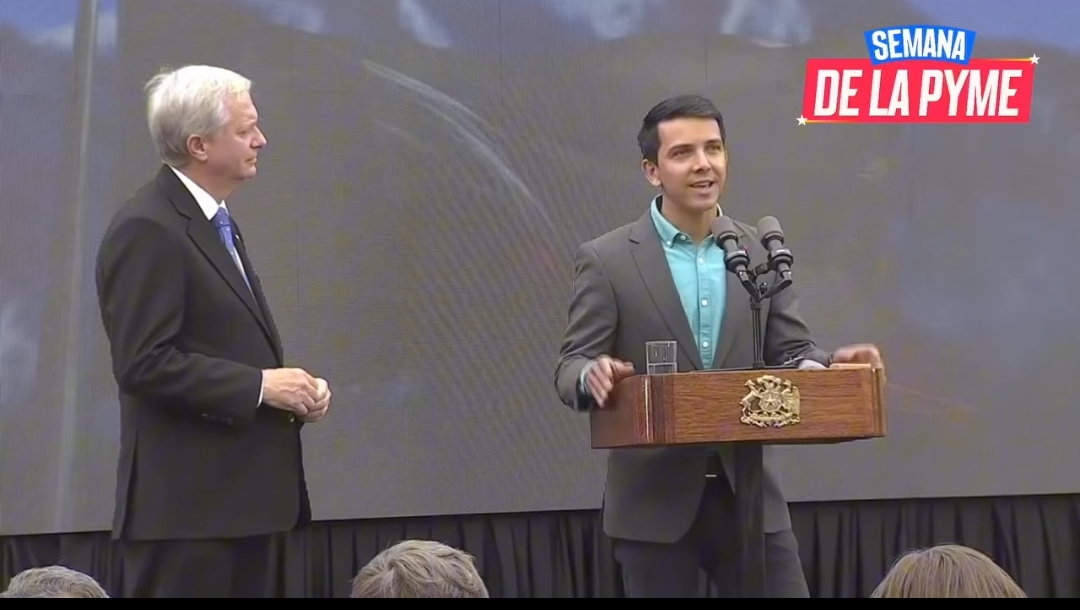 Sommelier Marcelo Pino destacó las bondades de Pichilemu en La Moneda